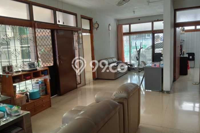Hunian Elit LB 190m2 Siap Pakai Desain Elegan di Garuda, Bandung Hunian Elit LB 190m2 Siap Pakai Desain Elegan di Garuda, Bandung