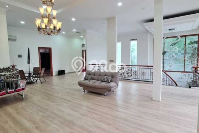 Rumah Luxury Modern Tanpa Renovasi di Garuda Bandung Rumah Luxury Modern Tanpa Renovasi di Garuda Bandung