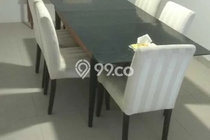 Lokasi strategis! Rumah siap pakai disewakan di Coblong LB 250m2 Lokasi strategis! Rumah siap pakai disewakan di Coblong LB 250m2