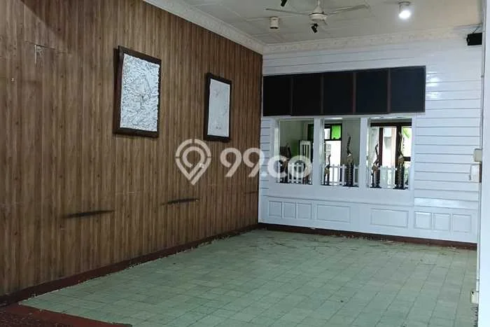 Komersial untuk Disewa di Pusat Bandung Luas Bangunan 400m2 Komersial untuk Disewa di Pusat Bandung Luas Bangunan 400m2