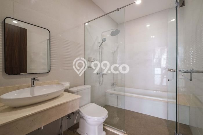 For Sale! Luxury House LT 270m2 Desain Modern di Pondok Indah For Sale! Luxury House LT 270m2 Desain Modern di Pondok Indah