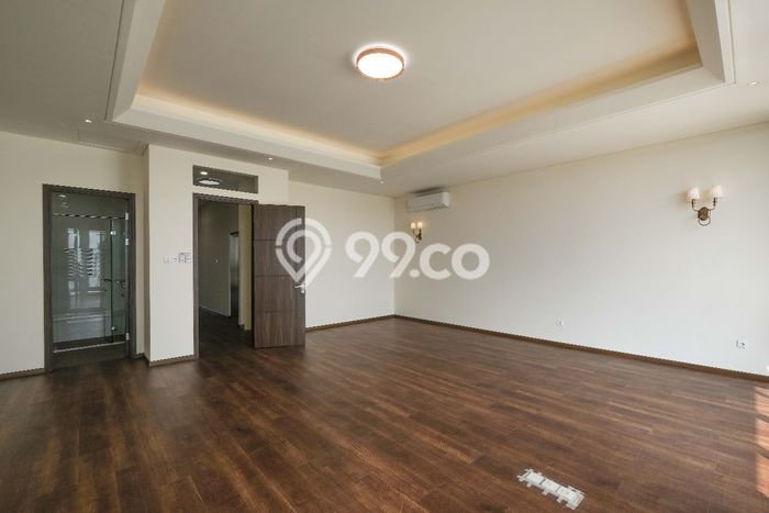 For Sale! Luxury House LT 270m2 Desain Modern di Pondok Indah For Sale! Luxury House LT 270m2 Desain Modern di Pondok Indah