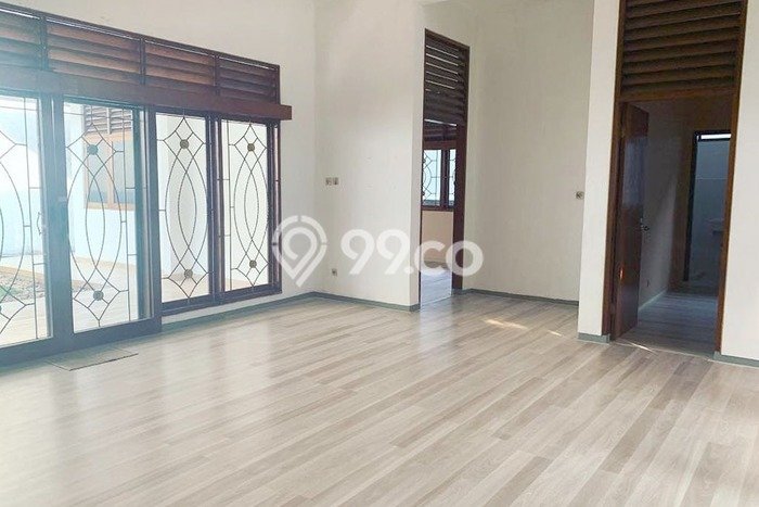 Ready to Use! Luxury House LT 630m2 Desain Elegan di Pondok Indah Ready to Use! Luxury House LT 630m2 Desain Elegan di Pondok Indah