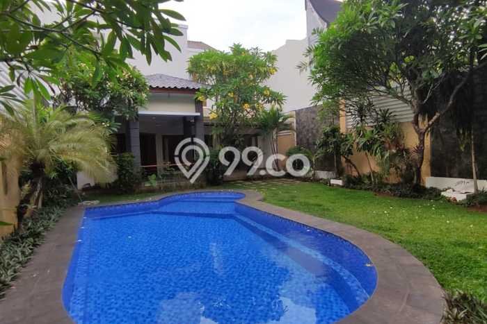 Sewa Rumah Nyaman di Kemang LT 600m2 / LB 500m2 Kondisi Bagus Sewa Rumah Nyaman di Kemang LT 600m2 / LB 500m2 Kondisi Bagus