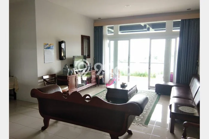 For Sale! Luxury House LT 278m2 Desain Elegan di Sayap Dago For Sale! Luxury House LT 278m2 Desain Elegan di Sayap Dago