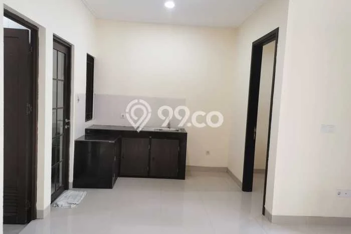 For Sale Rumah 3 Kamar Lokasi Ideal Nyaman dan Strategis di Cipondoh For Sale Rumah 3 Kamar Lokasi Ideal Nyaman dan Strategis di Cipondoh