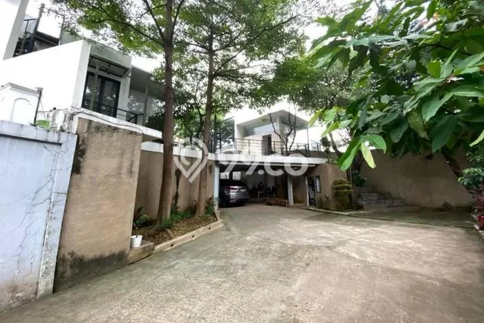 Rumah Luxury Modern Tanpa Renovasi di Kemang Jakarta Selatan Rumah Luxury Modern Tanpa Renovasi di Kemang Jakarta Selatan