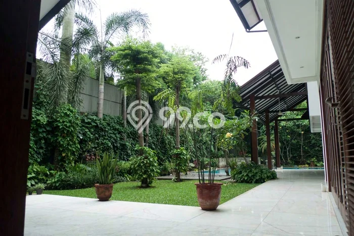 Rumah Elit Modern Tanpa Renovasi di Kemang Jakarta Selatan Rumah Elit Modern Tanpa Renovasi di Kemang Jakarta Selatan