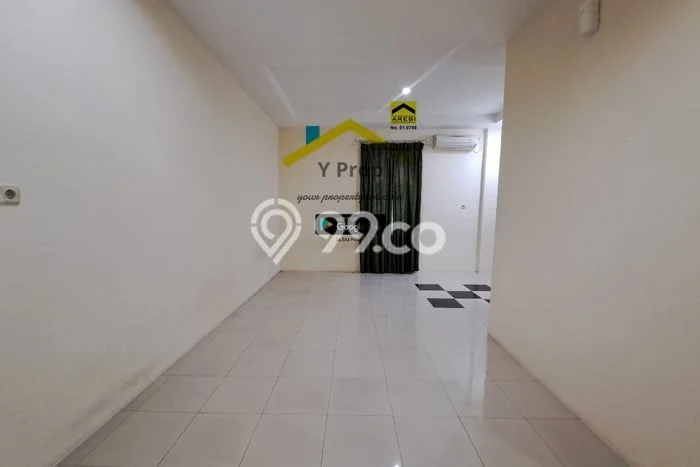 Rumah sewa siap huni 5 Kamar Tidur di Tanjung Duren, Jakarta Barat Rumah sewa siap huni 5 Kamar Tidur di Tanjung Duren, Jakarta Barat