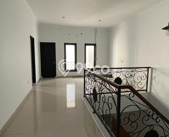 Siap Huni Hunian Elit 4 Kamar di Jagakarsa Dekat ke Mana Saja Siap Huni Hunian Elit 4 Kamar di Jagakarsa Dekat ke Mana Saja