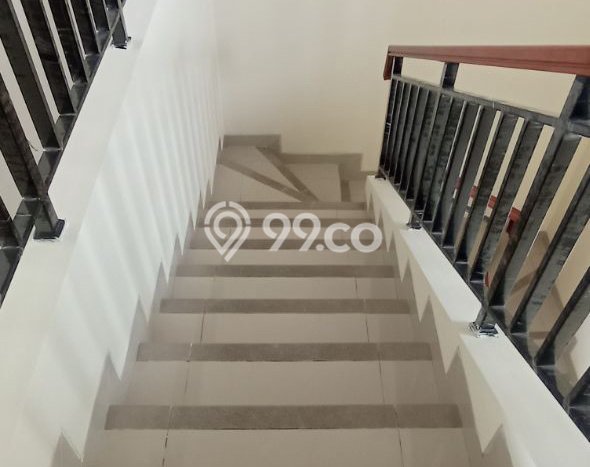 Ruko Dijual di Tangerang LT 80m2 & LB 152m2 Lokasi Terbaik! Ruko Dijual di Tangerang LT 80m2 & LB 152m2 Lokasi Terbaik!