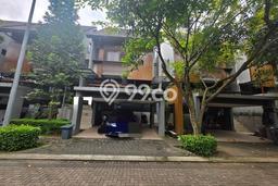 Dijual Rumah Premium dengan Fasilitas Sekitar Lengkap di BSD, Tangerang Selatan Dijual Rumah Premium dengan Fasilitas Sekitar Lengkap di BSD, Tangerang Selatan