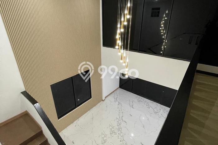 Rumah Luxury Modern Siap Huni di Citra Grand Jakarta Timur Rumah Luxury Modern Siap Huni di Citra Grand Jakarta Timur