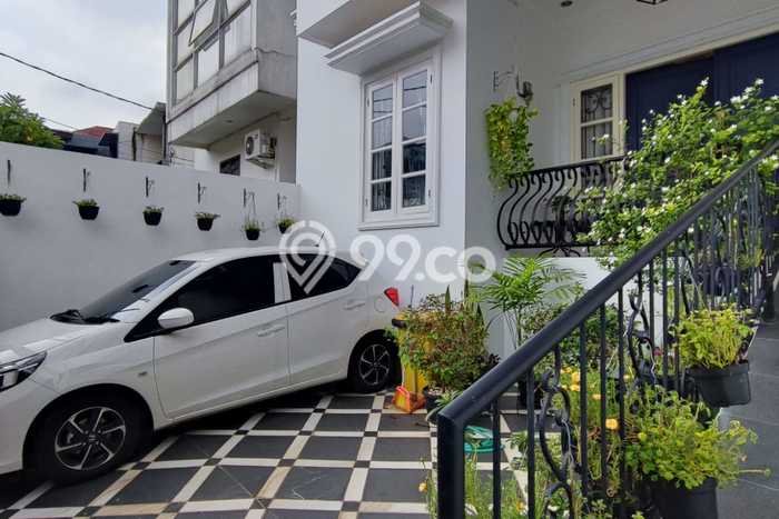 Rumah Eksklusif Dijual LT 100m2 di Cilandak, Jakarta Selatan Rumah Eksklusif Dijual LT 100m2 di Cilandak, Jakarta Selatan