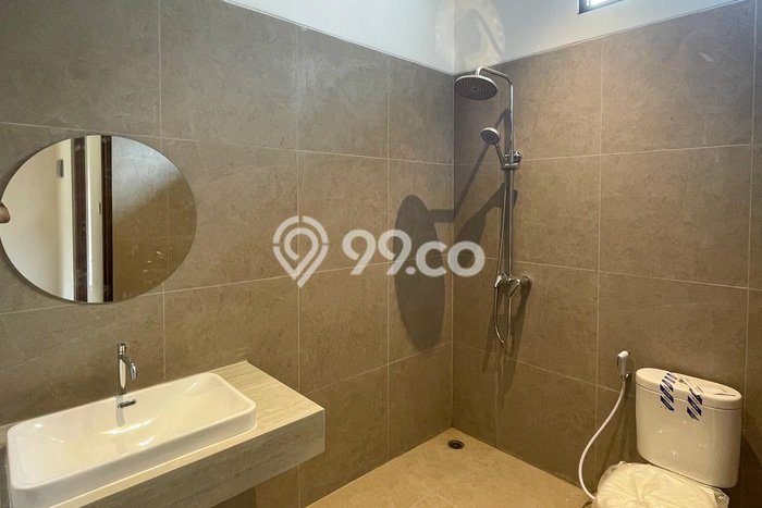 Rumah Luxury Modern Tanpa Renovasi di Cibubur Jakarta Timur Rumah Luxury Modern Tanpa Renovasi di Cibubur Jakarta Timur