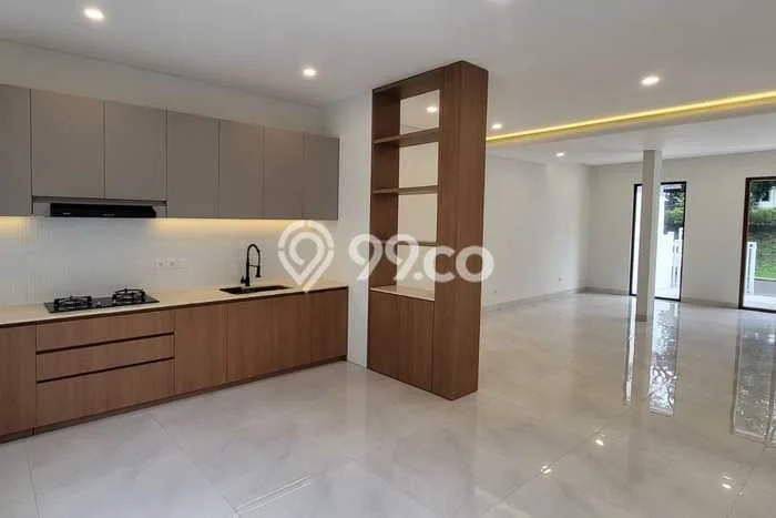Rumah Elit LB 250m2 Siap Huni Desain Elegan di Legenda Wisata, Jakarta Timur Rumah Elit LB 250m2 Siap Huni Desain Elegan di Legenda Wisata, Jakarta Timur