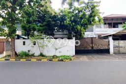 Hunian Mewah LB 430m2 Siap Huni Desain Elegan di Intercon, Jakarta Barat Hunian Mewah LB 430m2 Siap Huni Desain Elegan di Intercon, Jakarta Barat