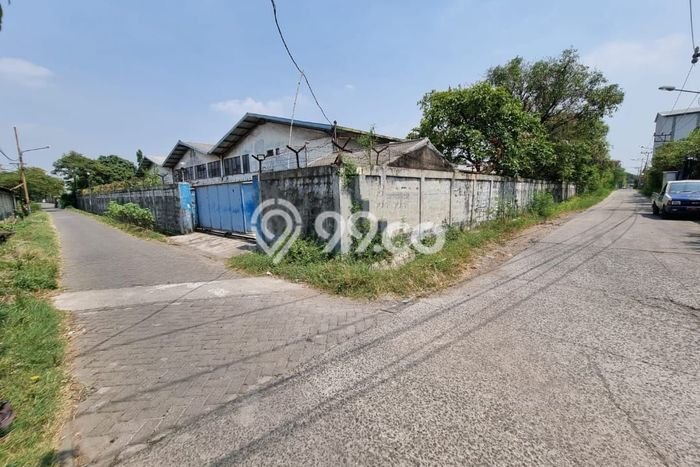 LOKASI PREMIUM! Pabrik Kawasan , Luas 3500m2m², Jalan Utama, Kawasan Komersial LOKASI PREMIUM! Pabrik Kawasan , Luas 3500m2m², Jalan Utama, Kawasan Komersial