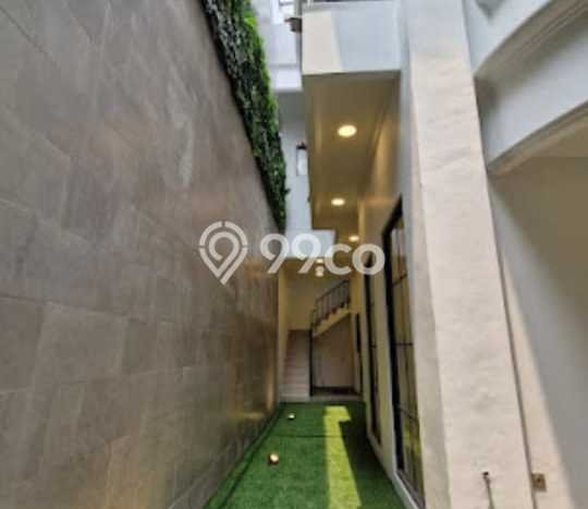 Jual Rumah Luas Megah Dengan View Cantik di Tomang, Jakarta Barat Jual Rumah Luas Megah Dengan View Cantik di Tomang, Jakarta Barat