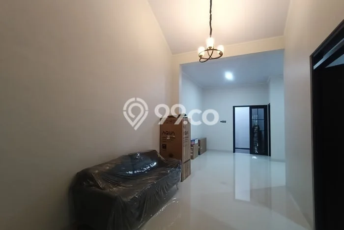 Disewakan! Rumah 2 Kamar Tidur &
2 Kamar Mandi di Sentul City, Bogor Disewakan! Rumah 2 Kamar Tidur &
2 Kamar Mandi di Sentul City, Bogor