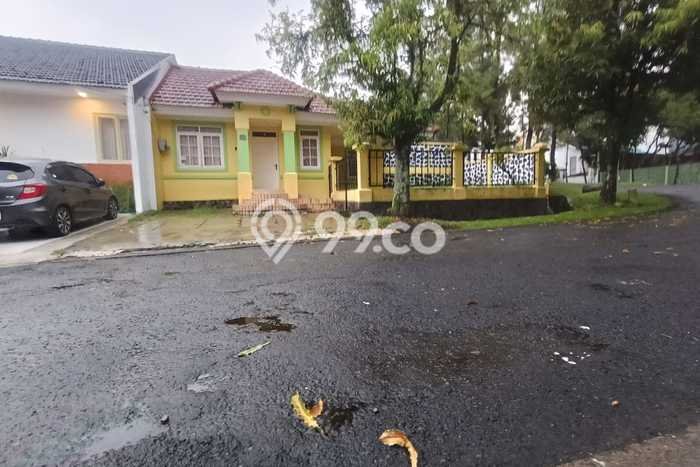 Rumah Minimalis 2 Kamar LT 185m2 di Sentul City Rumah Minimalis 2 Kamar LT 185m2 di Sentul City