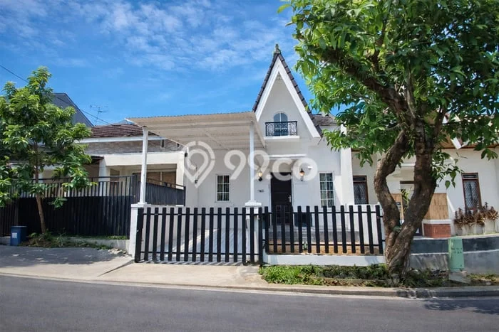 Rumah Minimalis 2 KT LT 81m2 di Sentul City Rumah Minimalis 2 KT LT 81m2 di Sentul City