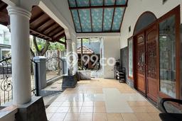 Rumah Elit Modern Siap Huni di Sektor 9-Bintaro Tangerang Selatan Rumah Elit Modern Siap Huni di Sektor 9-Bintaro Tangerang Selatan