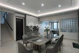 Hunian Mewah LB 400m2 Siap Pakai Desain Elegan di Golf Island, Jakarta Utara Hunian Mewah LB 400m2 Siap Pakai Desain Elegan di Golf Island, Jakarta Utara