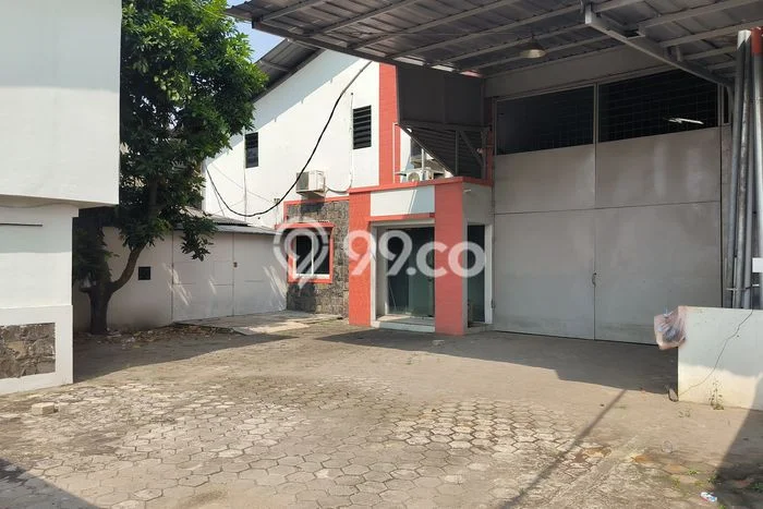 Unit Gudang disewakan di Cipondoh Tangerang dengan LT 1100m2 / LB 800m2 Unit Gudang disewakan di Cipondoh Tangerang dengan LT 1100m2 / LB 800m2