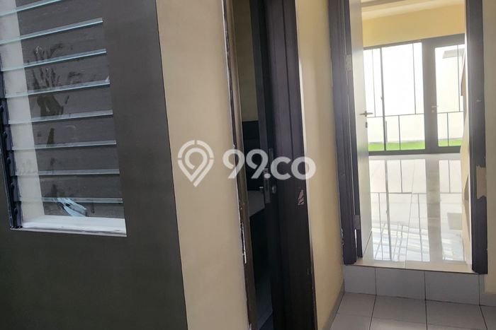 Disewakan! Rumah 4 Kamar Tidur &
3 Kamar Mandi di Alam Sutera, Tangerang Disewakan! Rumah 4 Kamar Tidur &
3 Kamar Mandi di Alam Sutera, Tangerang