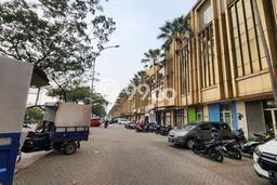 Unit Ruko Dijual di Cengkareng Jakarta Barat Luas Tanah 135m2, Luas Bangunan 450m2 Unit Ruko Dijual di Cengkareng Jakarta Barat Luas Tanah 135m2, Luas Bangunan 450m2