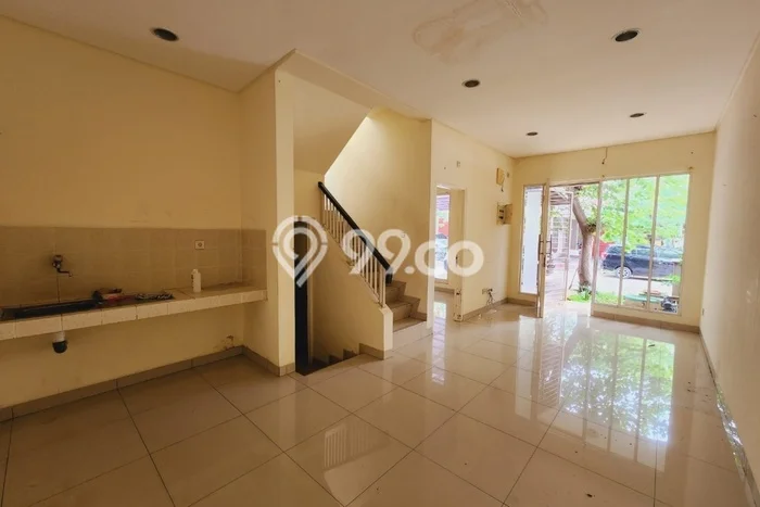 Lokasi terbaik! Rumah siap pakai dikontrakkan di Cengkareng LB 120m2 Lokasi terbaik! Rumah siap pakai dikontrakkan di Cengkareng LB 120m2