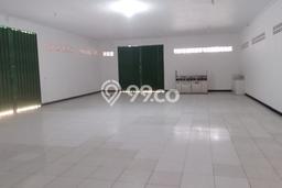 Gudang Disewa di Bandung dengan LB 400m2 Area Komersial Ramai Gudang Disewa di Bandung dengan LB 400m2 Area Komersial Ramai