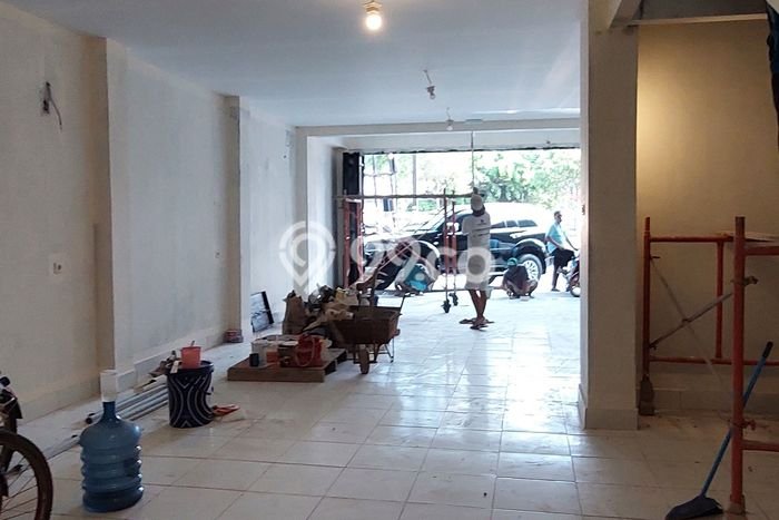 Ruko Siap Pakai di Daan Mogot, Luas 187m², Kawasan Bisnis Ruko Siap Pakai di Daan Mogot, Luas 187m², Kawasan Bisnis