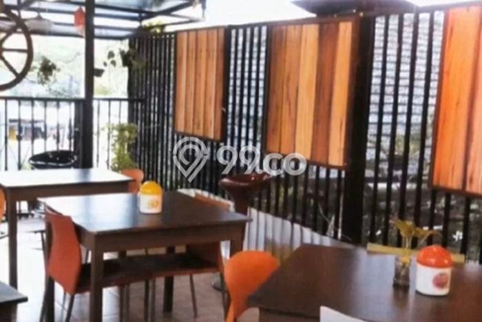 Hunian Mewah LB 350m2 Siap Pakai Desain Elegan di Tomang, Jakarta Barat Hunian Mewah LB 350m2 Siap Pakai Desain Elegan di Tomang, Jakarta Barat
