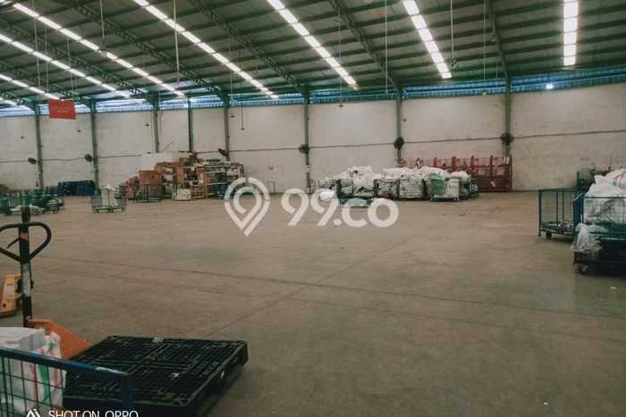 Disewakan Gudang di Kawasan Ramai Kapuk Luas 2000m2 Disewakan Gudang di Kawasan Ramai Kapuk Luas 2000m2