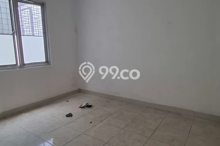 Disewakan Rumah Murah di Tomang Jakarta Barat Punya 5 KT Disewakan Rumah Murah di Tomang Jakarta Barat Punya 5 KT