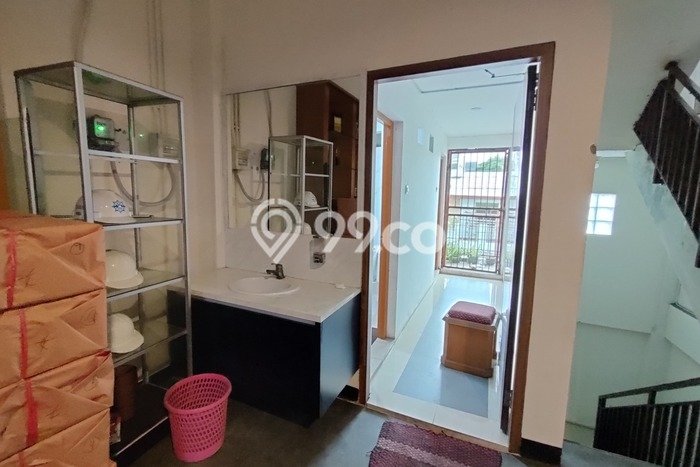 Lokasi Strategis! Dijual Ruko Bisnis di Tambora, Jakarta Barat Kondisi Bagus Lokasi Strategis! Dijual Ruko Bisnis di Tambora, Jakarta Barat Kondisi Bagus