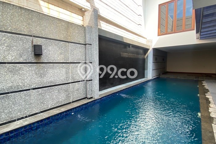 Rumah Modern Disewakan di Kebayoran Baru Jakarta Selatan Area Sangat Strategis Rumah Modern Disewakan di Kebayoran Baru Jakarta Selatan Area Sangat Strategis