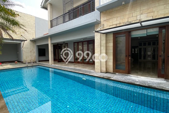 PENAWARAN EKSKLUSIF! Rumah di Kebayoran Baru, 3 KM, Area Premium, LT 700m² LB 500m² PENAWARAN EKSKLUSIF! Rumah di Kebayoran Baru, 3 KM, Area Premium, LT 700m² LB 500m²