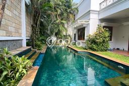 Rumah Kontrakan Jakarta Selatan LT 800m2 LB 750m2 Area Senopati Rumah Kontrakan Jakarta Selatan LT 800m2 LB 750m2 Area Senopati
