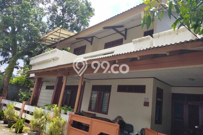 For Sale Rumah 4 Kamar Lokasi Ideal Nyaman dan Strategis di Ciputat For Sale Rumah 4 Kamar Lokasi Ideal Nyaman dan Strategis di Ciputat
