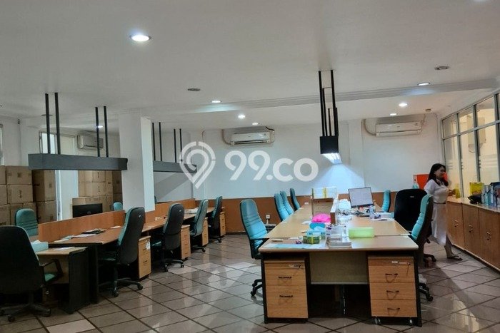 KEUNTUNGAN BERLIPAT! Kantor di , Luas 1000m2m², Posisi Jalan Utama KEUNTUNGAN BERLIPAT! Kantor di , Luas 1000m2m², Posisi Jalan Utama