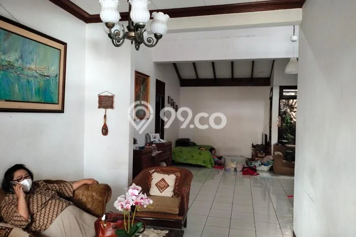 For Sale Rumah 4 Kamar Lokasi Ideal Nyaman dan Strategis di Ciputat For Sale Rumah 4 Kamar Lokasi Ideal Nyaman dan Strategis di Ciputat