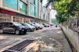 Ruko Bagus Dijual LB 245m2 Lokasi Strategis Jakarta Selatan Area Cocok untuk Bisnis Ruko Bagus Dijual LB 245m2 Lokasi Strategis Jakarta Selatan Area Cocok untuk Bisnis