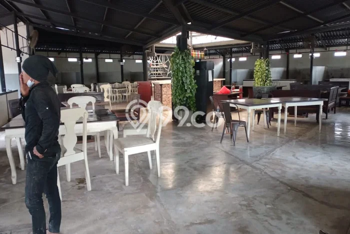 Komersial Dijual di Pagedangan LT 904m2, LB 600m2 untuk Investasi Komersial Dijual di Pagedangan LT 904m2, LB 600m2 untuk Investasi