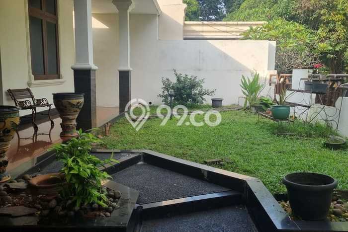 Disewakan! Rumah 5 Kamar Tidur &
3 Kamar Mandi di Serpong Villa Melati Mas, Tangerang Selatan Disewakan! Rumah 5 Kamar Tidur &
3 Kamar Mandi di Serpong Villa Melati Mas, Tangerang Selatan