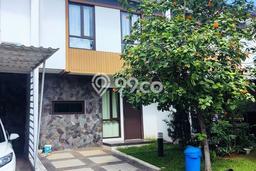 Rumah Luas Asri 3 KT Siap Pakai di BSD Tangerang Rumah Luas Asri 3 KT Siap Pakai di BSD Tangerang