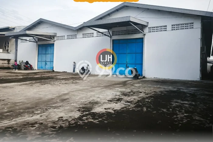 Gudang bagus disewakan di Ngaliyan Semarang dengan LB 1800m2 harga sewa terbaik Gudang bagus disewakan di Ngaliyan Semarang dengan LB 1800m2 harga sewa terbaik
