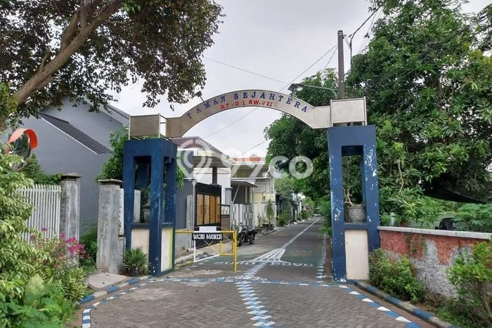 Tanah Kosong Dijual di Surabaya dengan Area 96m2 Tanah Kosong Dijual di Surabaya dengan Area 96m2